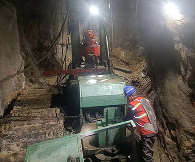 天井鉆機適用于多種地質(zhì)條件